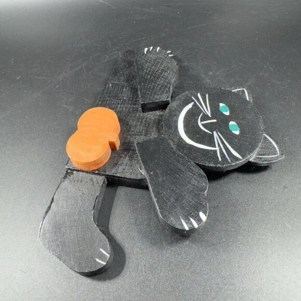 Vintage Folk Art Wood Kitty Cat Black‎ Cat With Pumpkin Painted Decor Spooky VTG